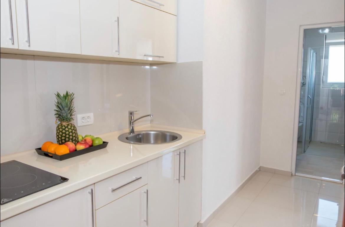 Apartmani Nela Sutomore Extérieur photo