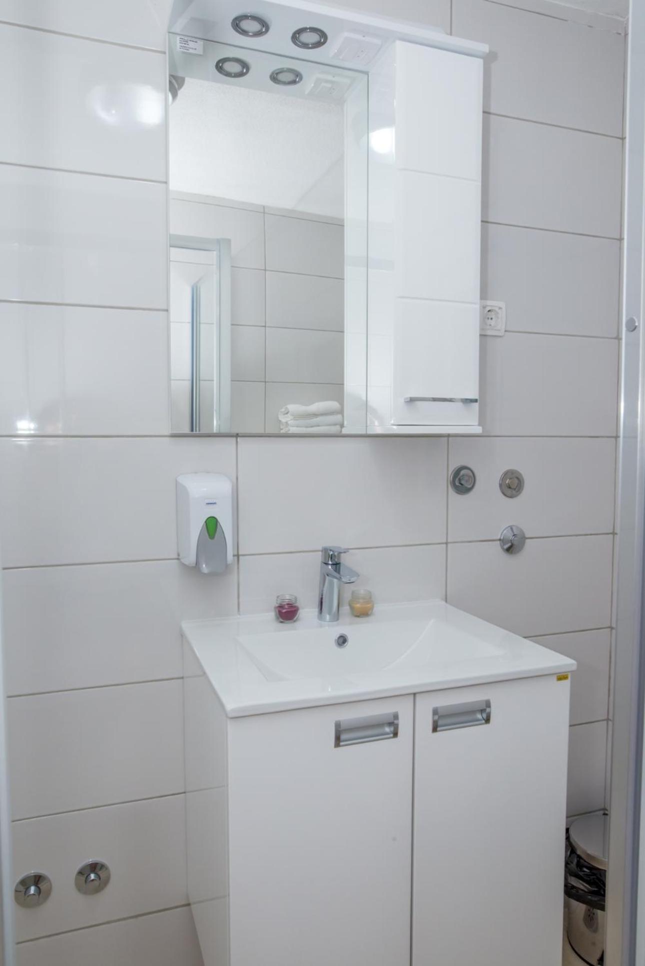 Apartmani Nela Sutomore Extérieur photo